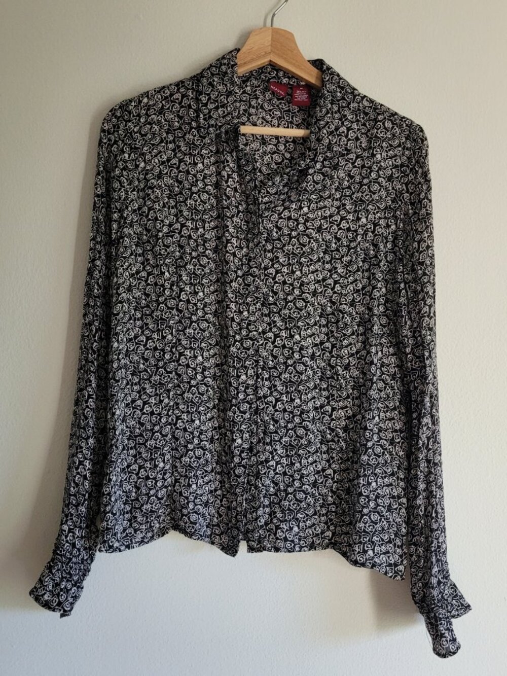 Merona Silk Blouse Floral Geometric Button-Down Ruffle Cuff Sleeves Size M